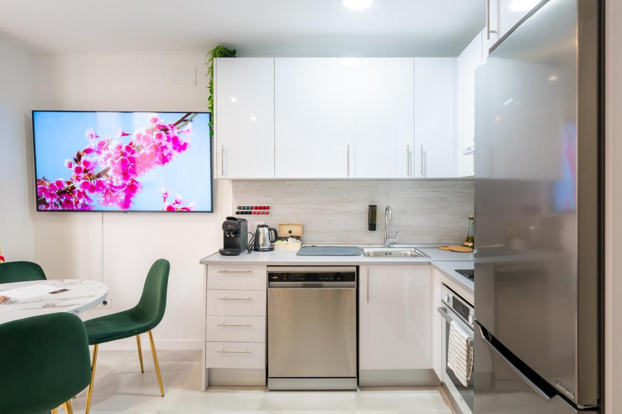 Lemon Apartment & Hotels Bernabeu Madrid Kültér fotó